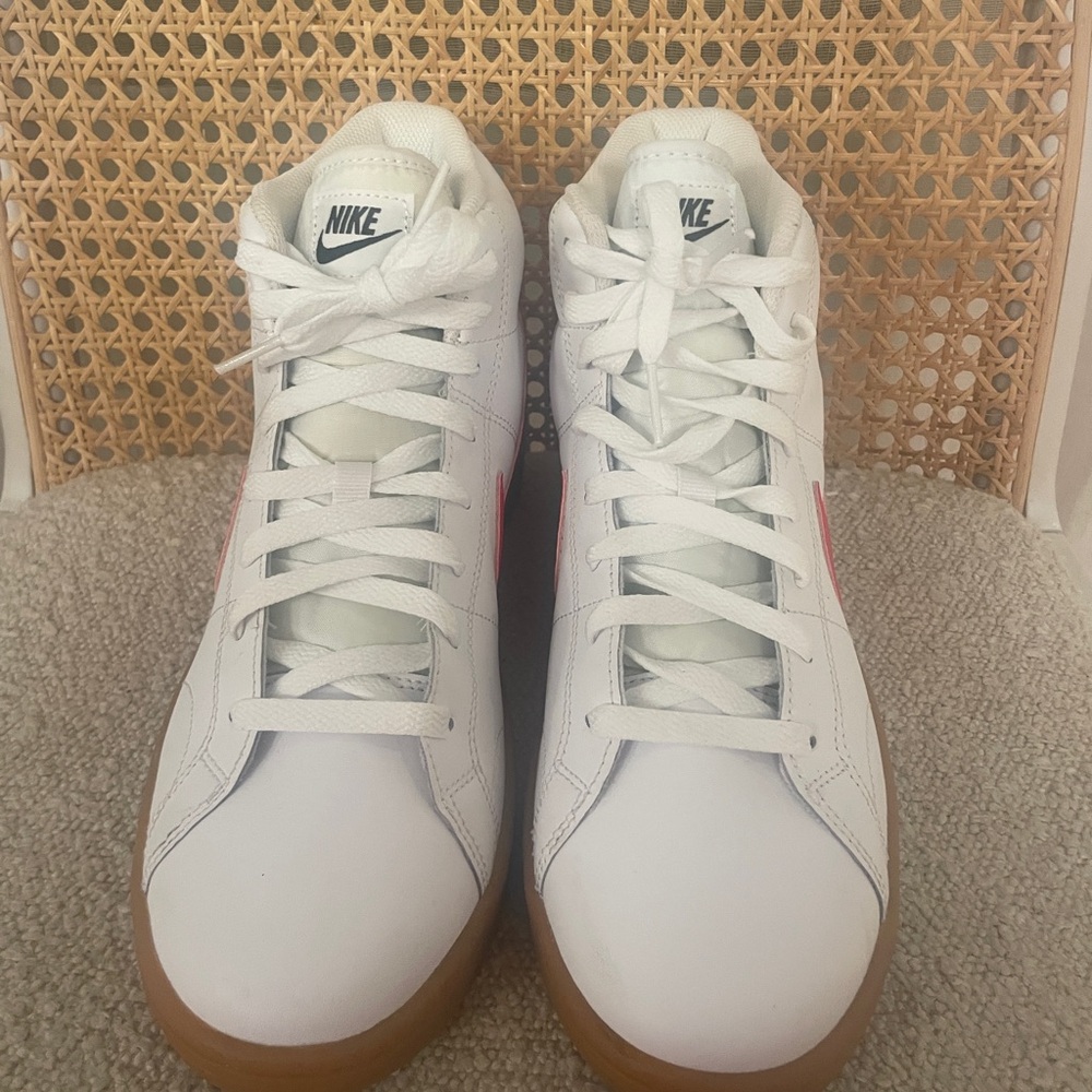 NWOT Nike Court Royale 2 Mid C21725101 White Red Sneakers - Picture 7 of 10